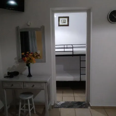 Vokamvilia & Close To The Sea Tatil Evi *