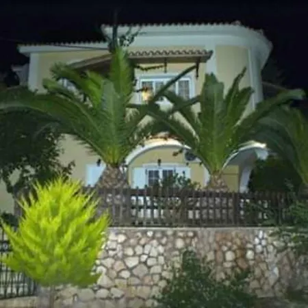 Vokamvilia & Close To The Sea Tatil Evi Plános
