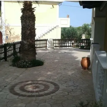 Vokamvilia & Close To The Sea *